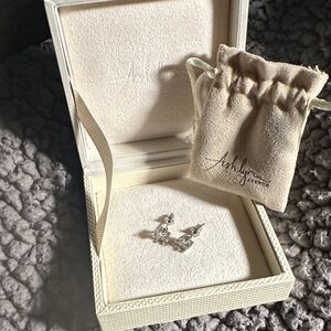 Ashlynn Jewelry Box with Pouch, 2.4 ct stud earrings